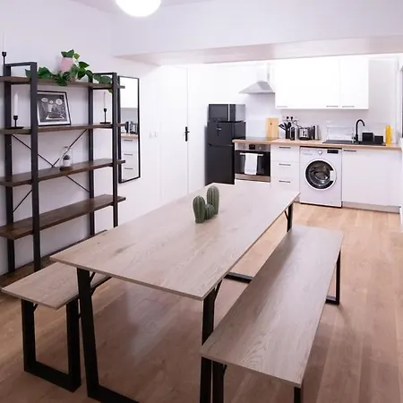 Joli Parc De La - 4p Apartment